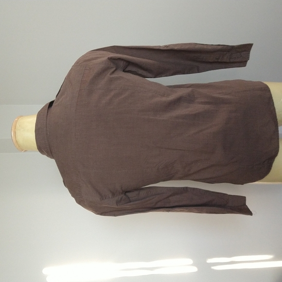Men's 21 men medium brown button down. - Picture 2 of 4